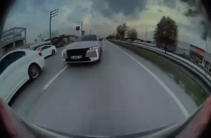 Bursa’da tehlikeli makas kamerada
