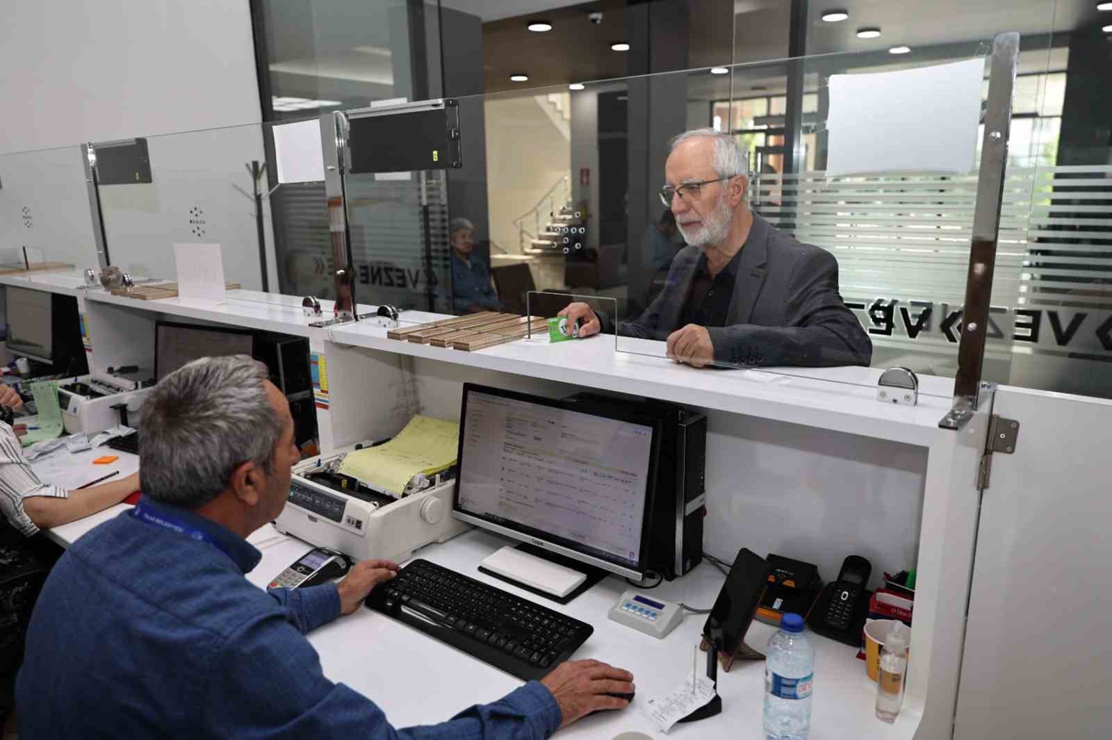 Talas Belediyesi&rsquo;nde hafta sonu vezneler a&ccedil;ık
