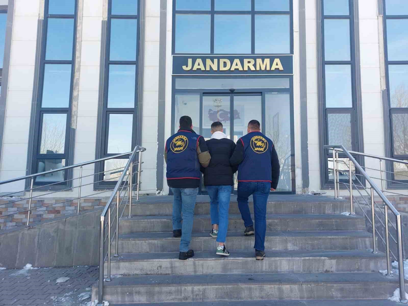 Muş’ta 4 yıl hapisle aranan şahıs yakalandı