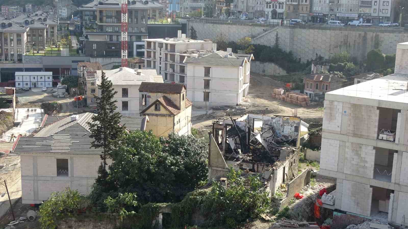 Başkan Genç: "Çömlekçi’deki dönüşüm ile limanın entegrasyonu şuanda bir tezat oluşturuyor"
