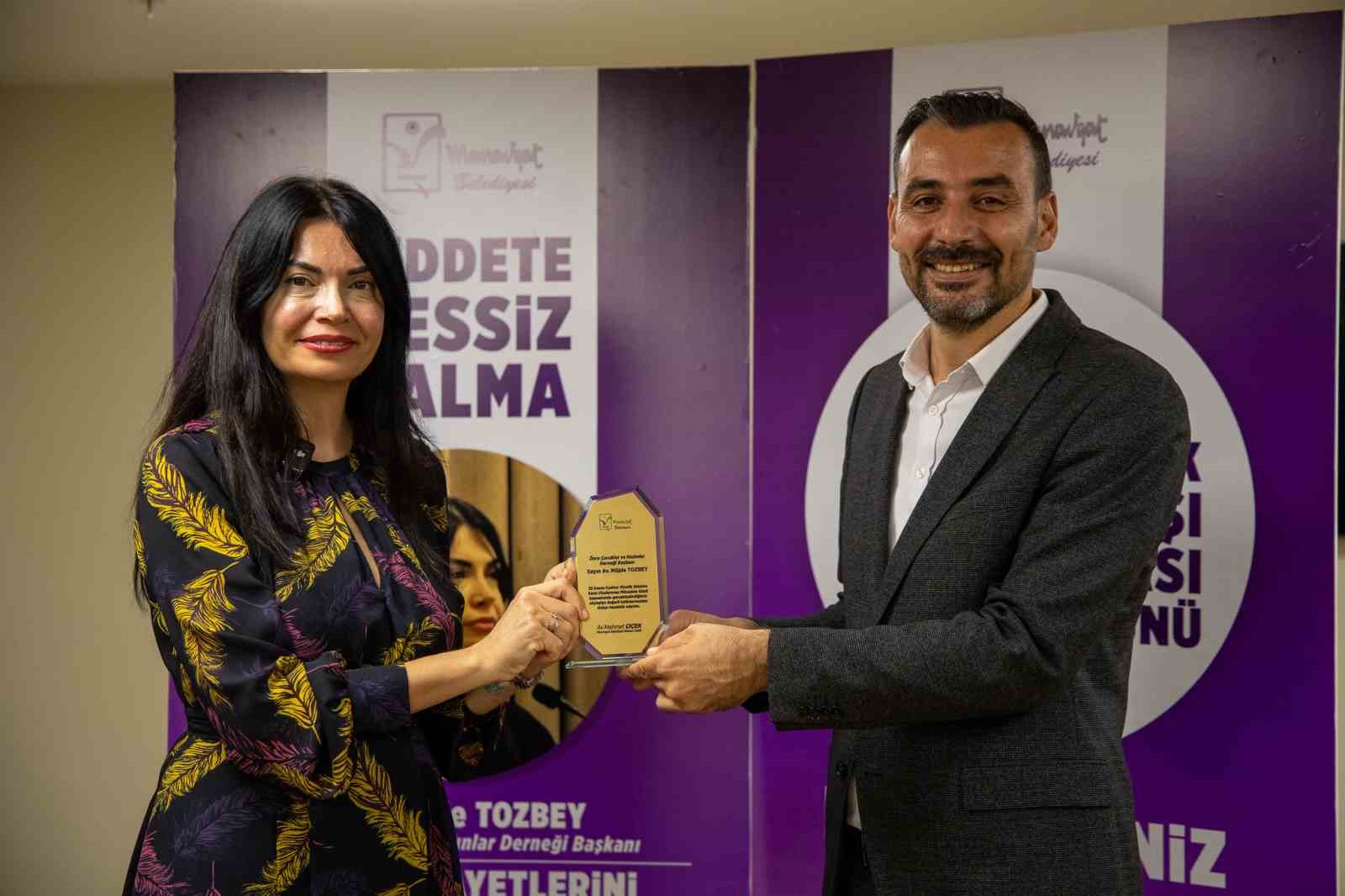 Manavgat’ta kadın hakları ve şiddetle mücadele konuşuldu