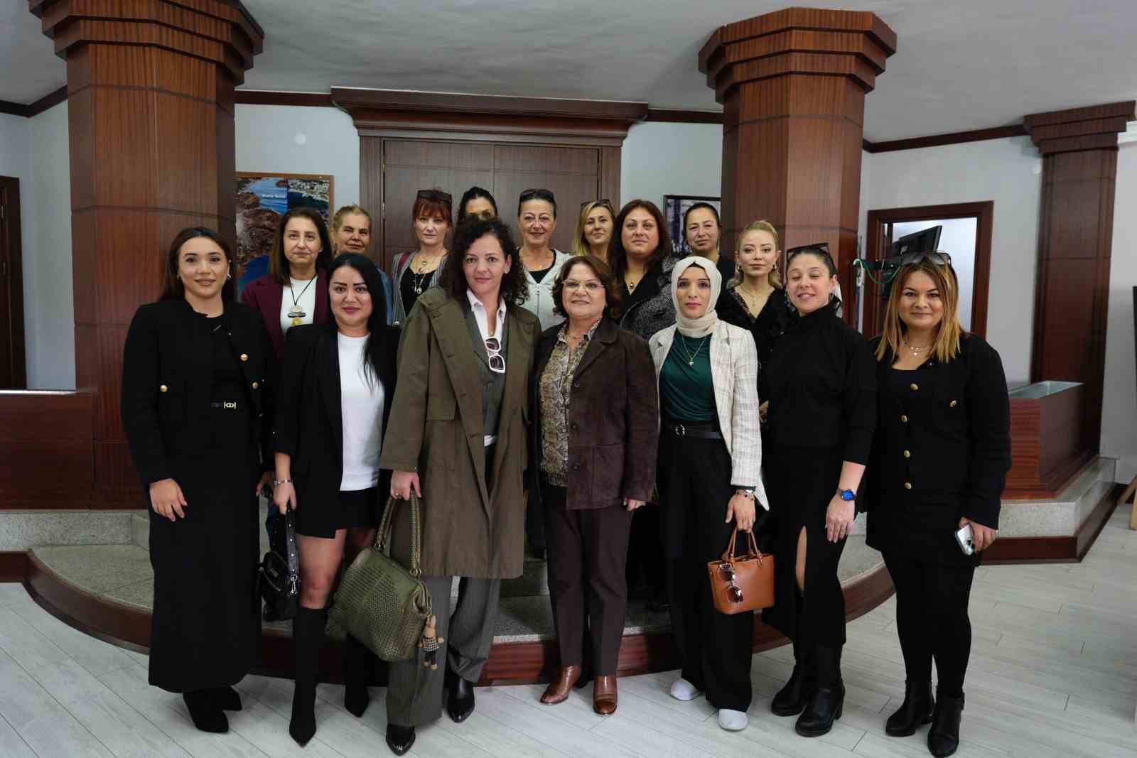 Başkan Gençay kadın girişimcileri ağırladı