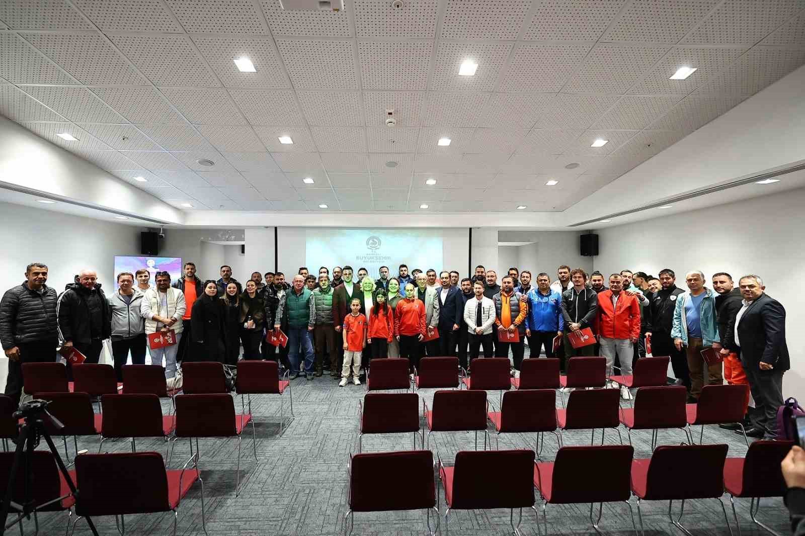 Geleceğin futbolcularını yetiştirecek Levend Sarıoğlu U-10 Futbol Ligi başlıyor