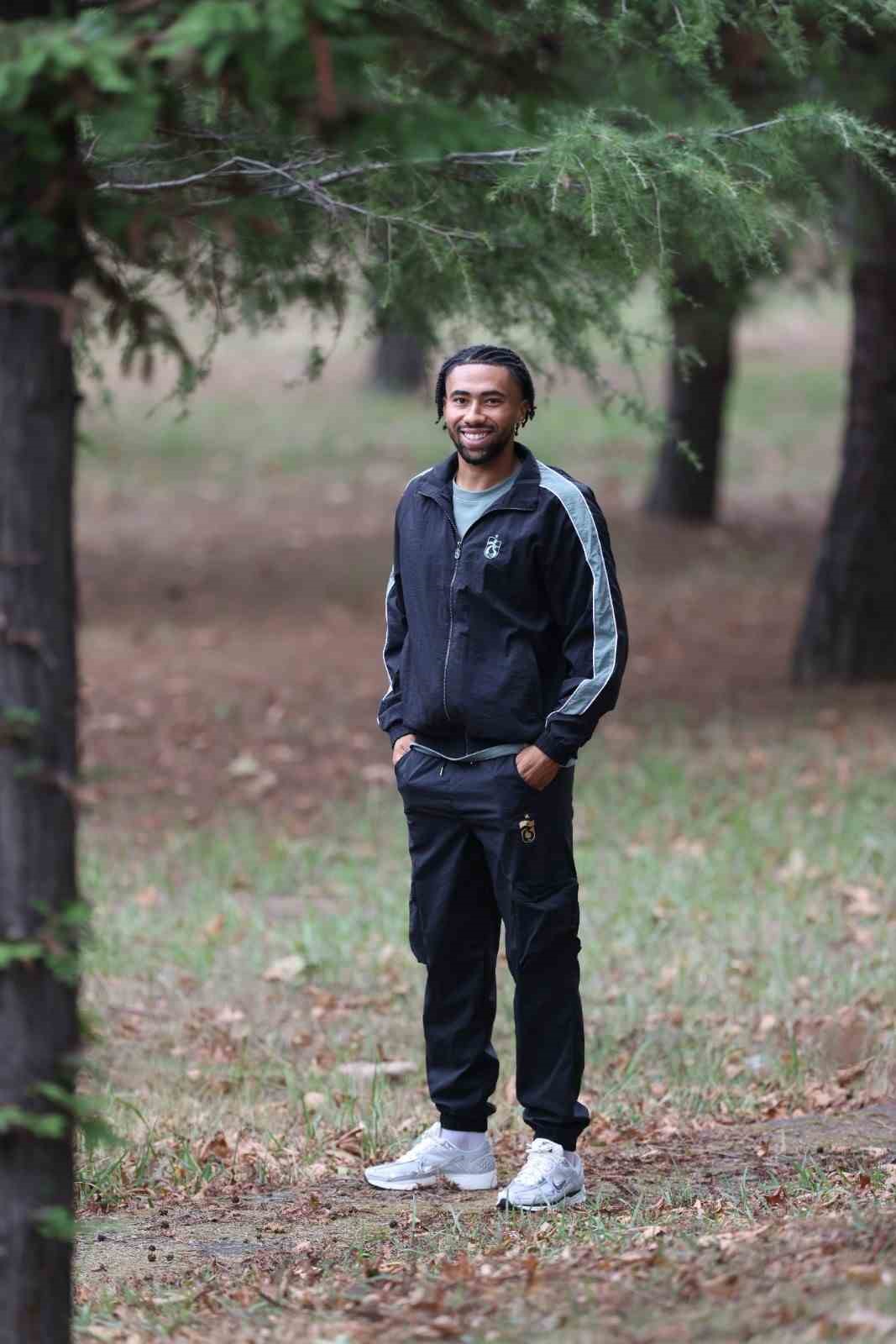 Tim Jabol Folcarelli: "Hayatımı futbola adadım, Trabzonspor kariyerimi değiştirdi"