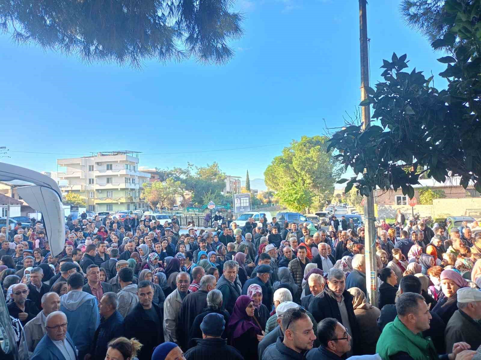 Çineli umreciler kutsal topraklara uğurlandı