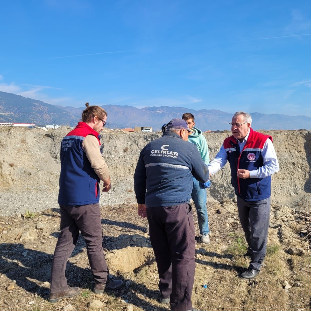 Buharkent’te toprak analizi yapıldı
