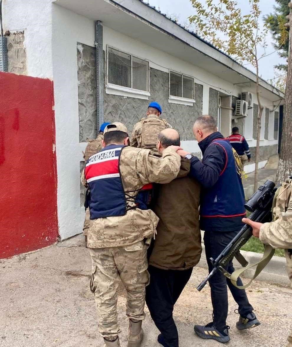Diyarbakır’da 25 yıl kesinleşmiş hapis cezası bulunan şahıs yakalandı