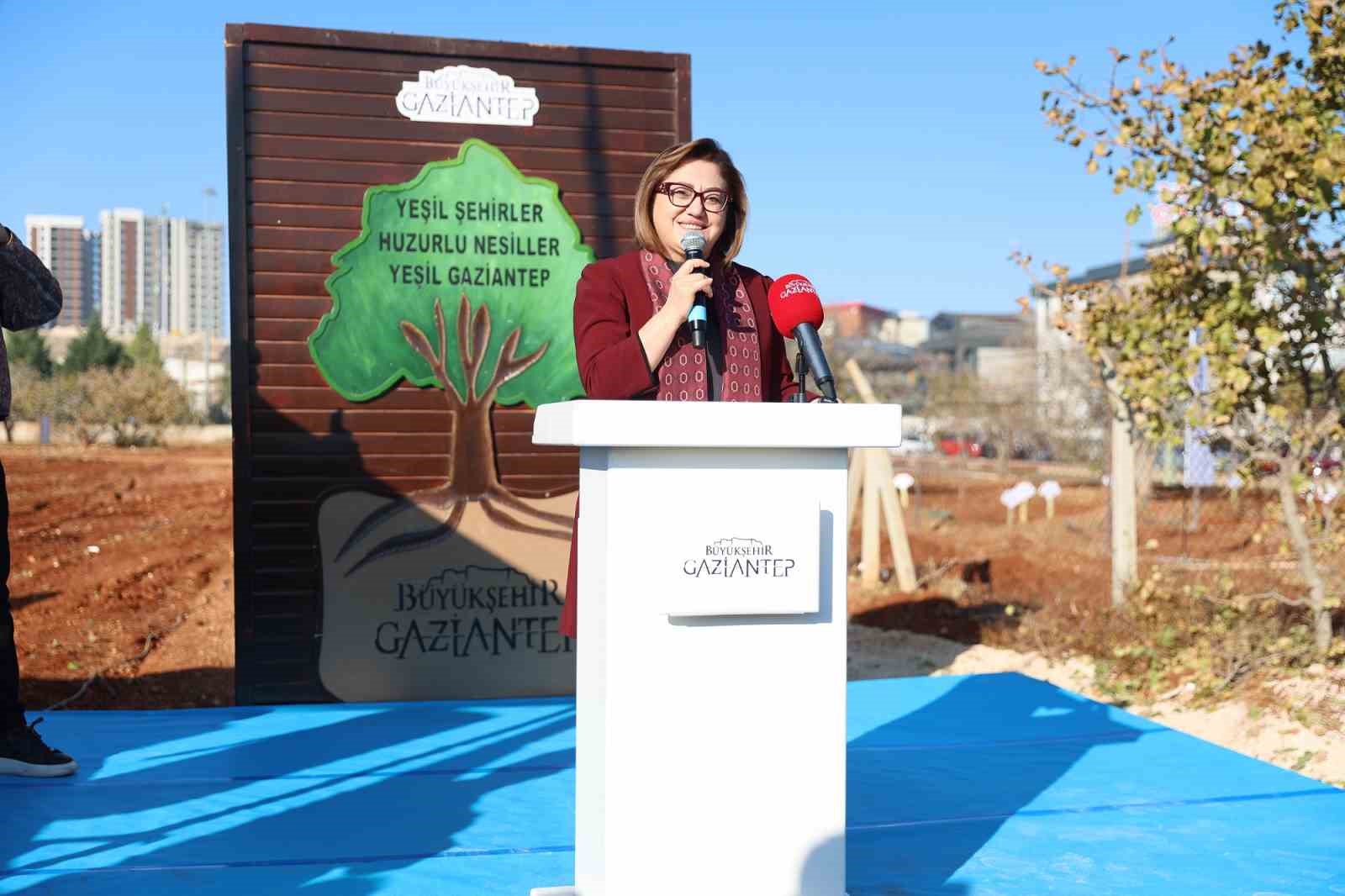 Gaziantep B&uuml;y&uuml;kşehir&rsquo;in YEŞİLANTEP projesi ile şehir merkezi ağa&ccedil;lanıyor
