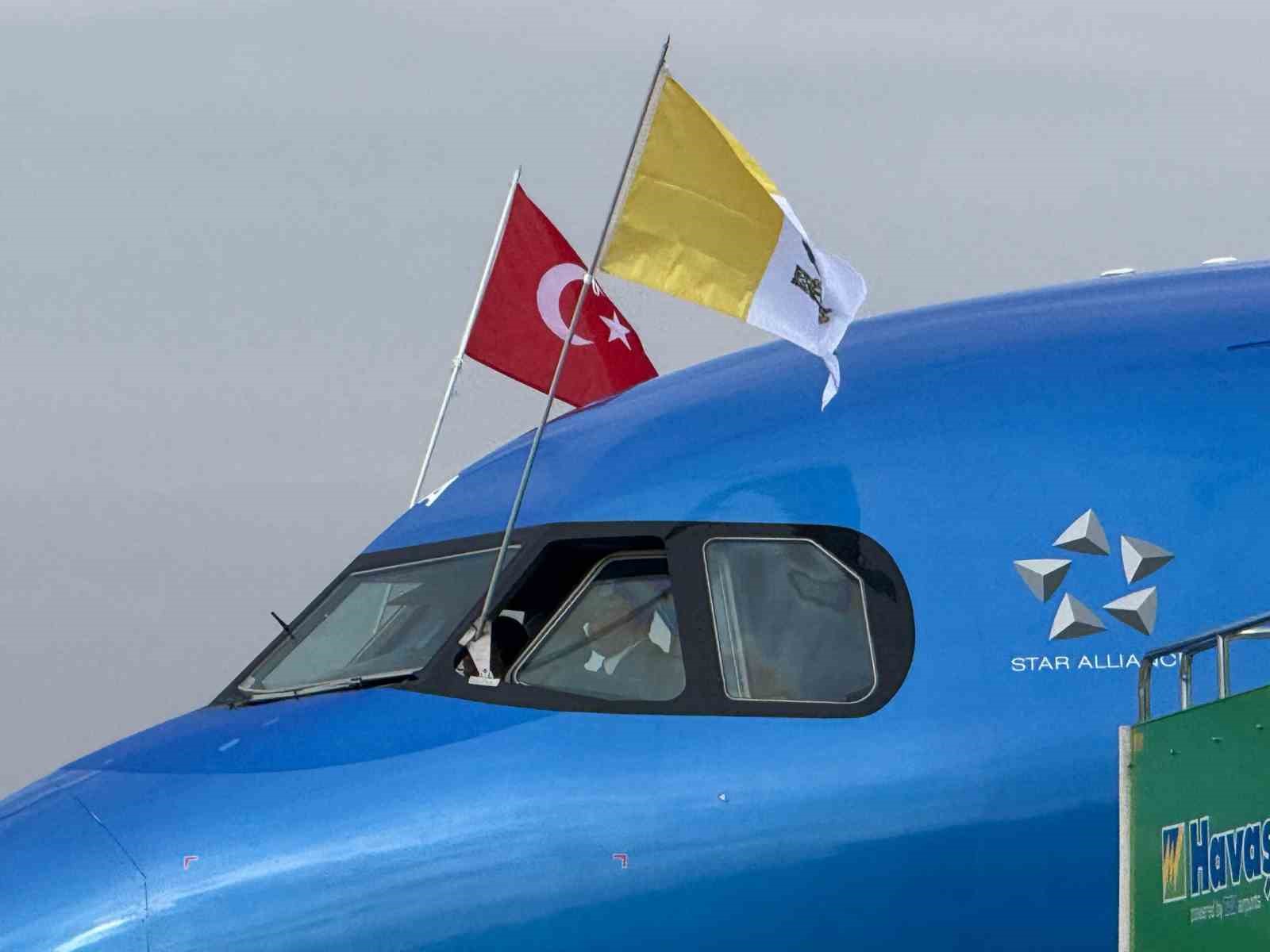 Papa Leo’nun ilk resmi yurt dışı durağı Türkiye oldu