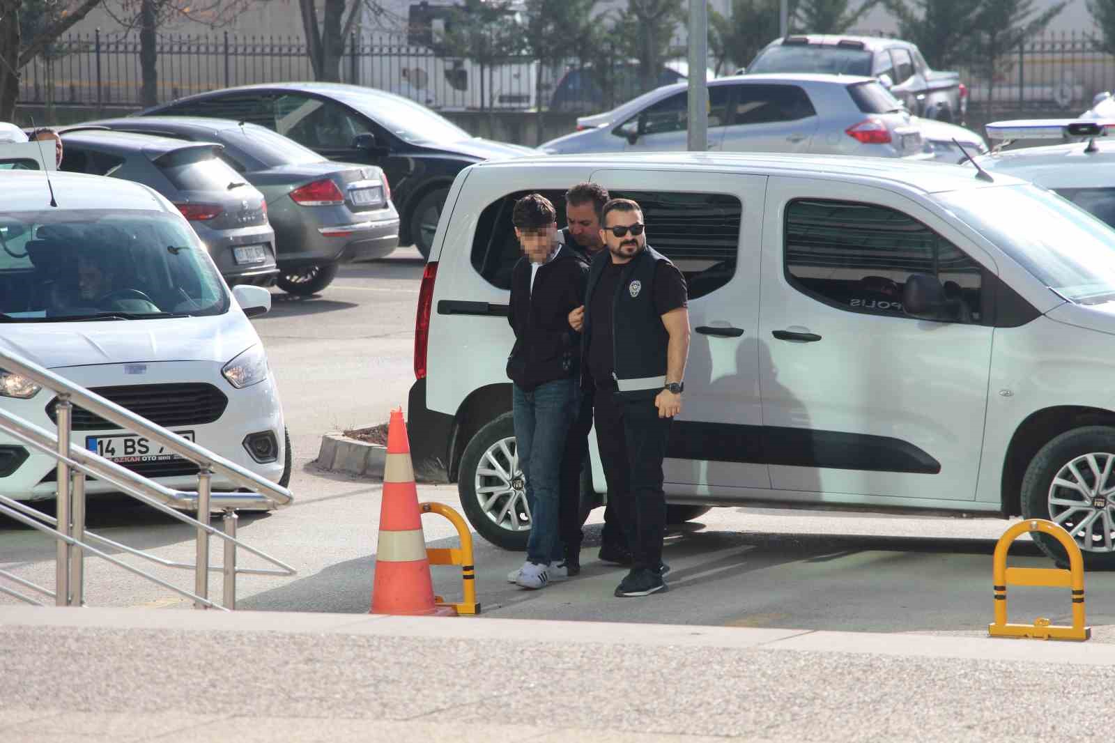 Bolu’da dolandırıcılık operasyonu: 5 şüpheli adliyede
