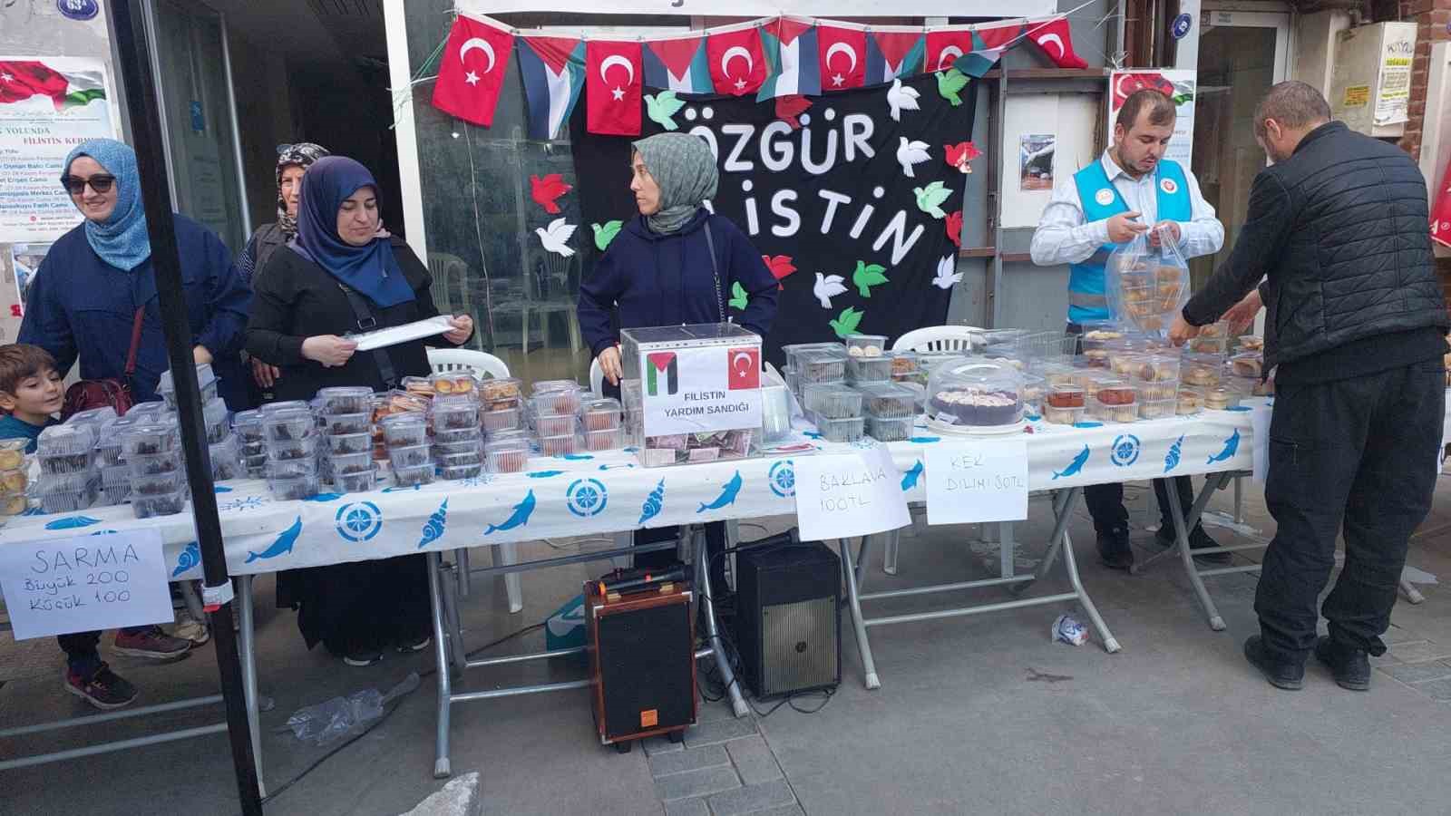 Bayraklı Müftülüğü’nden Gazze için yardım etkinliği
