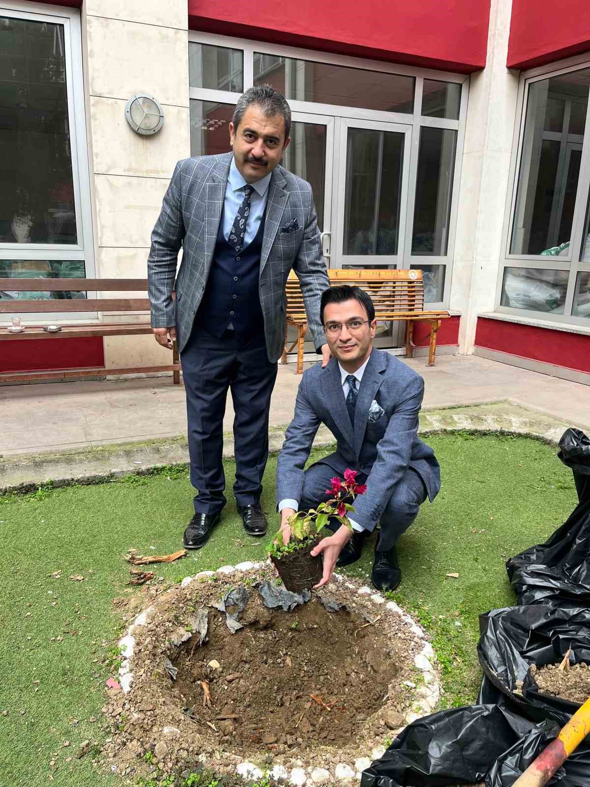 Turgutlu adliyesinde ağa&ccedil;landırma &ccedil;alışması
