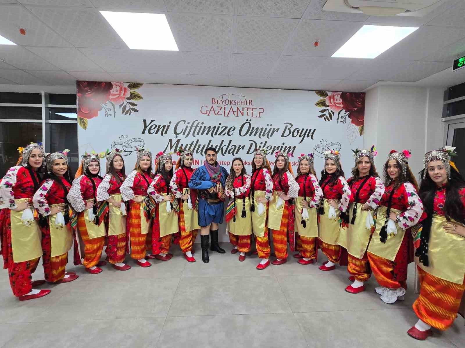 G&ouml;steri sırasında ters hareket yapan dans&ccedil;ının &ccedil;apraz bağları koptu

