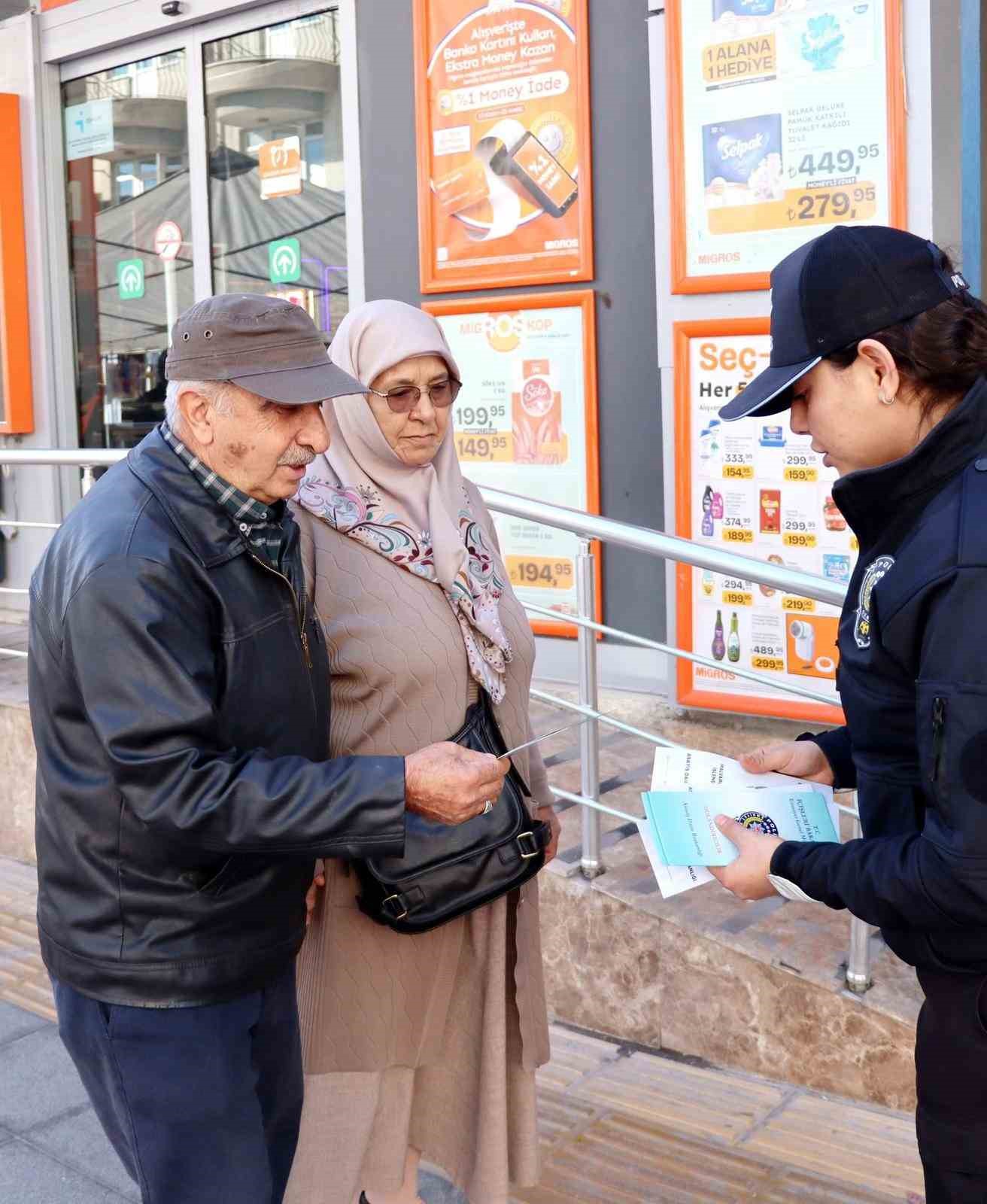 Yatağan&rsquo;da vatandaşlar dolandırıcılığa karşı uyarıldı
