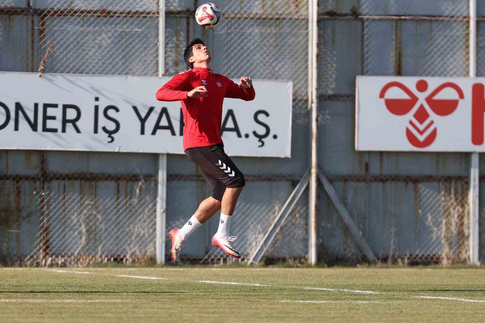 Sivasspor&rsquo;da Boluspor ma&ccedil;ı hazırlıkları s&uuml;rd&uuml;
