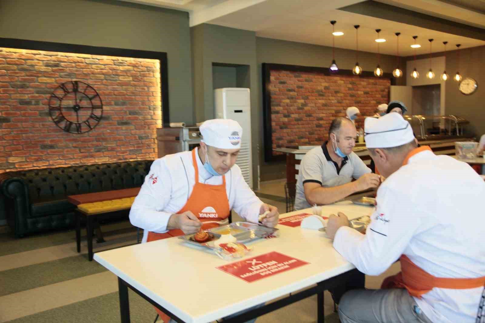 Endüstriyel yemekte ucuzluk yarışı, toplum sağlığını tehdit ediyor