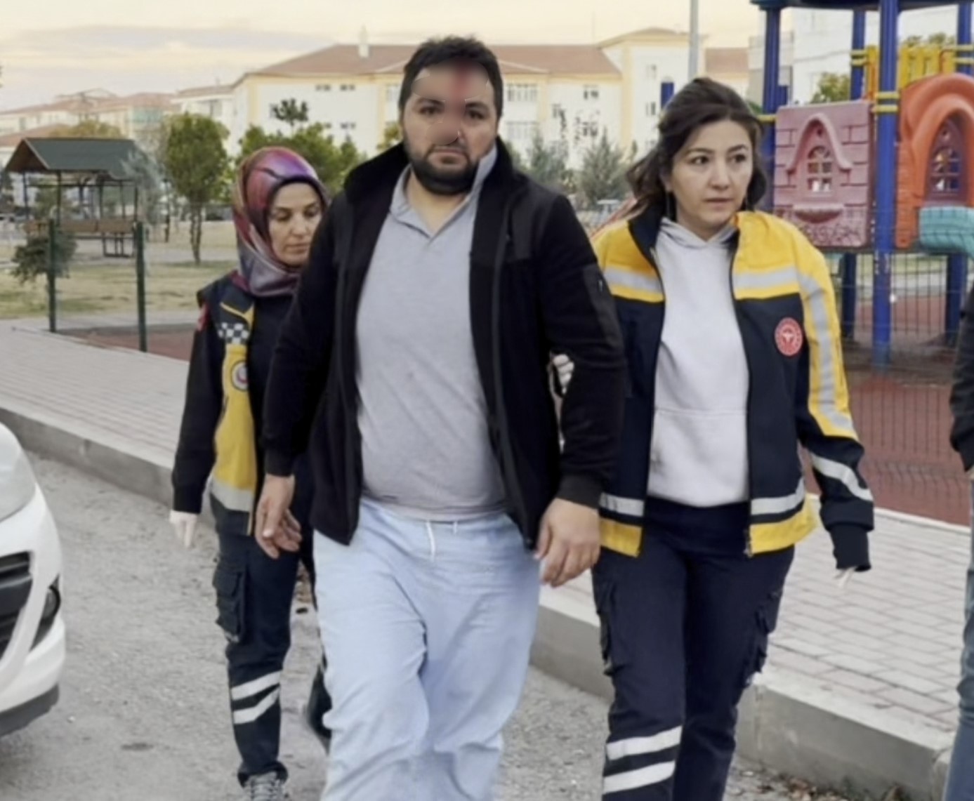 Aksaray’da kamyonet ile otomobil çarpıştı: 1 yaralı