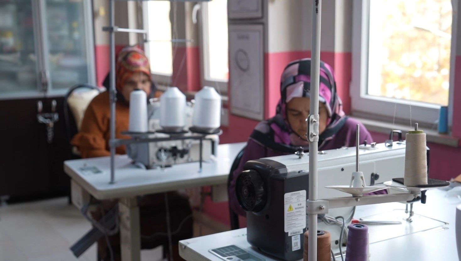 Muş’ta kursiyer kadınlar üreterek hem öğreniyor hem mutlu ediyor