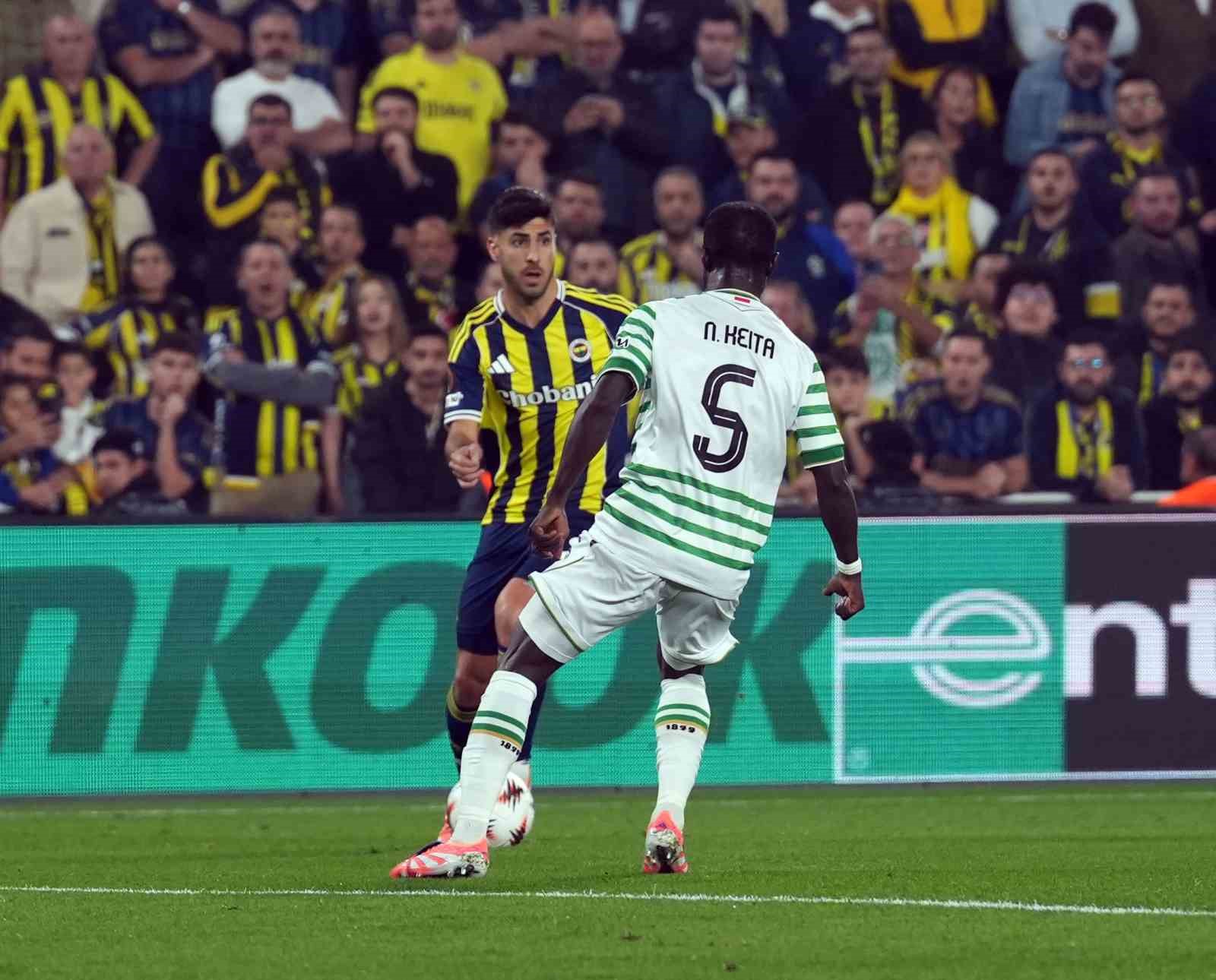UEFA Avrupa Ligi: Fenerbahçe: 0 - Ferencvaros: 0 (Maç devam ediyor)
