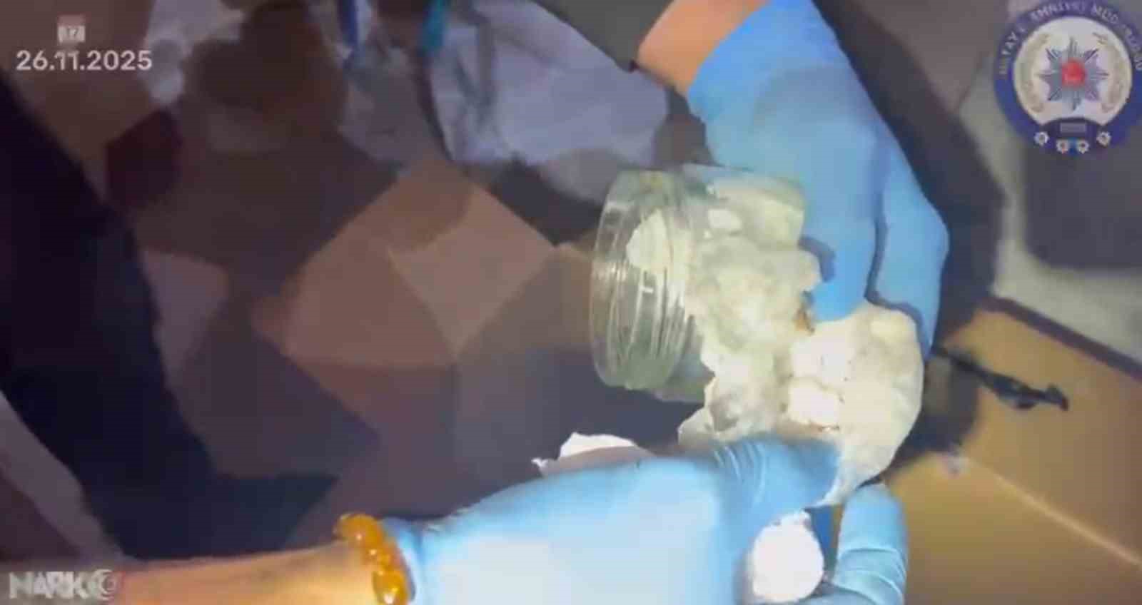 Hatay’da piyasa değeri 4 milyon 372 bin TL olan uyuşturucu ele geçirildi