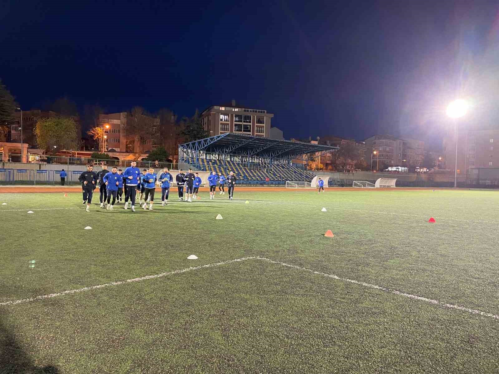 Söğütspor, Yalovaspor maçının hazırlıklarını sürdürüyor