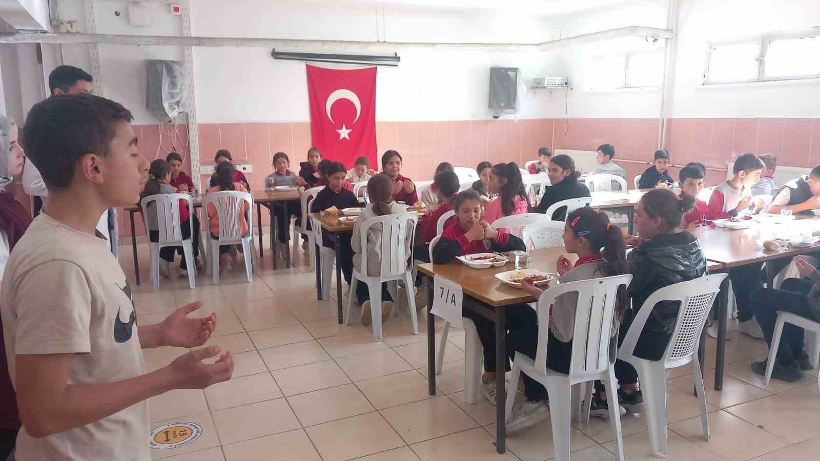 Taşımalı eğitimde öğrencilere hijyenik ve sağlıklı yemek hizmeti