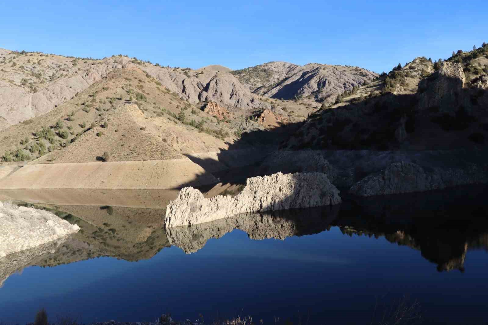 Oltu&rsquo;da 6 bin 850 dekar alan suya kavuşacak
