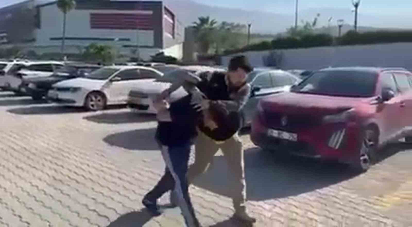 Şantiyede birlikte çalıştığı arkadaşını beyin kanaması geçirene kadar döven şahıs tutuklandı