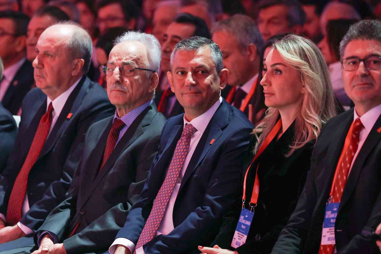 Yeni parti programının görüşüleceğıi CHP 39. Olağan Kurultayı başladı
