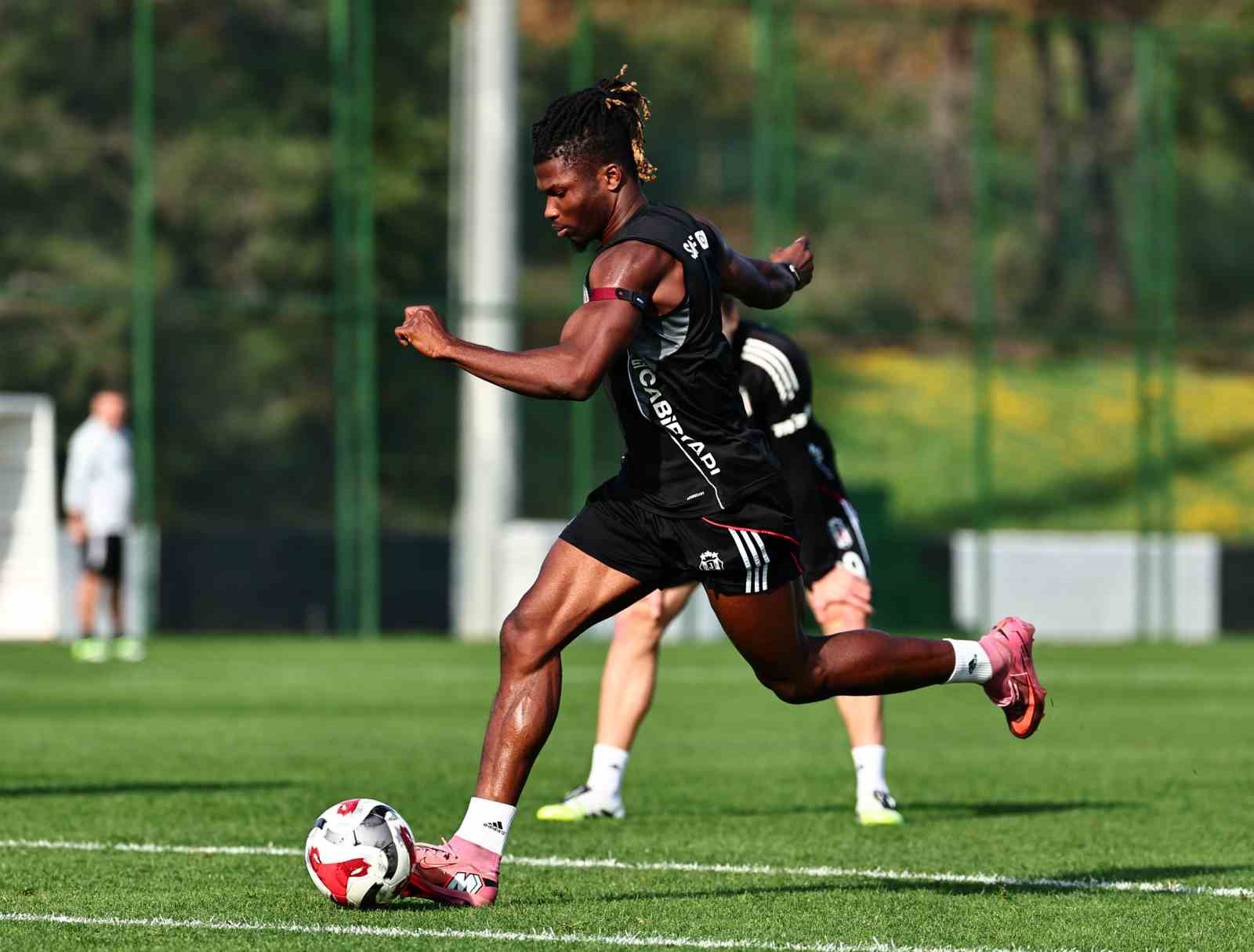 Beşiktaş, Fatih Karagümrük maçının hazırlıklarına devam etti
