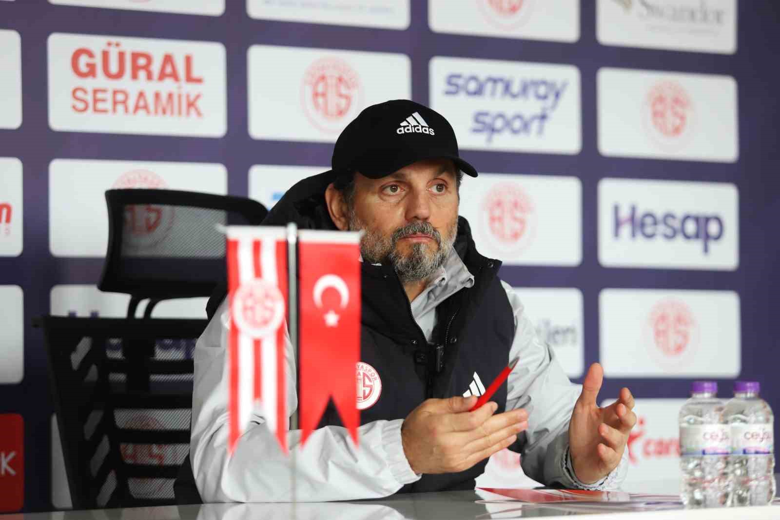 Erol Bulut: "Göztepe maçı bizim için kolay olmayacak"
