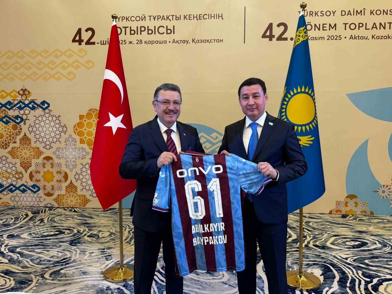 Trabzon’un yeni kardeşi Aktau oldu