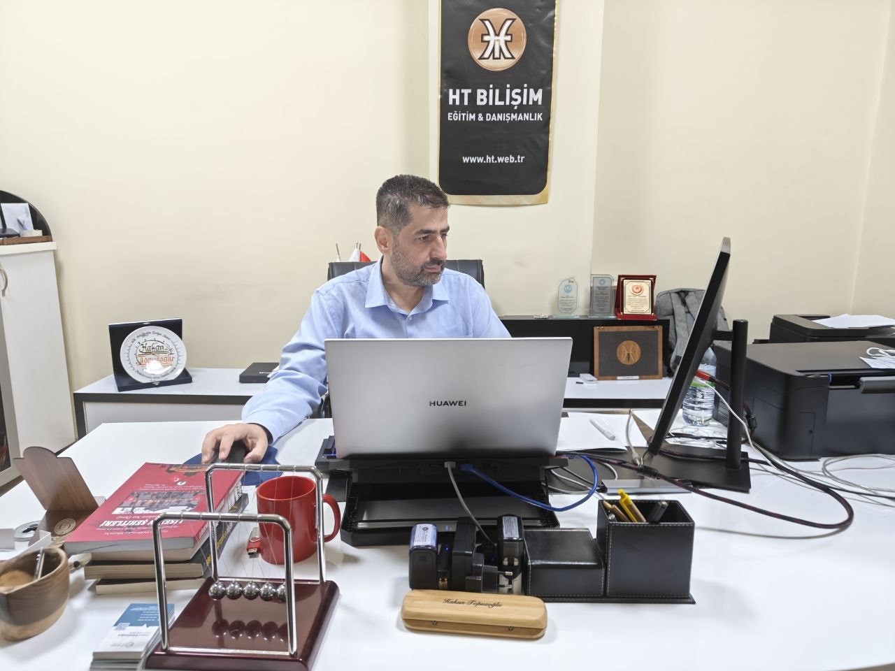 Bilişim uzmanı: "Yapay zekayı hayatımızın her alanında farkında olmadan kullanıyoruz"