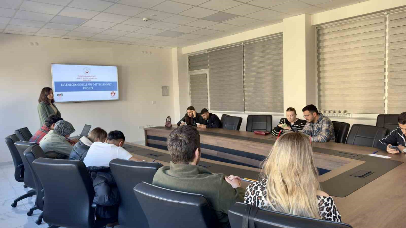 Eskişehir’de evlenecek çiftlere eğitim