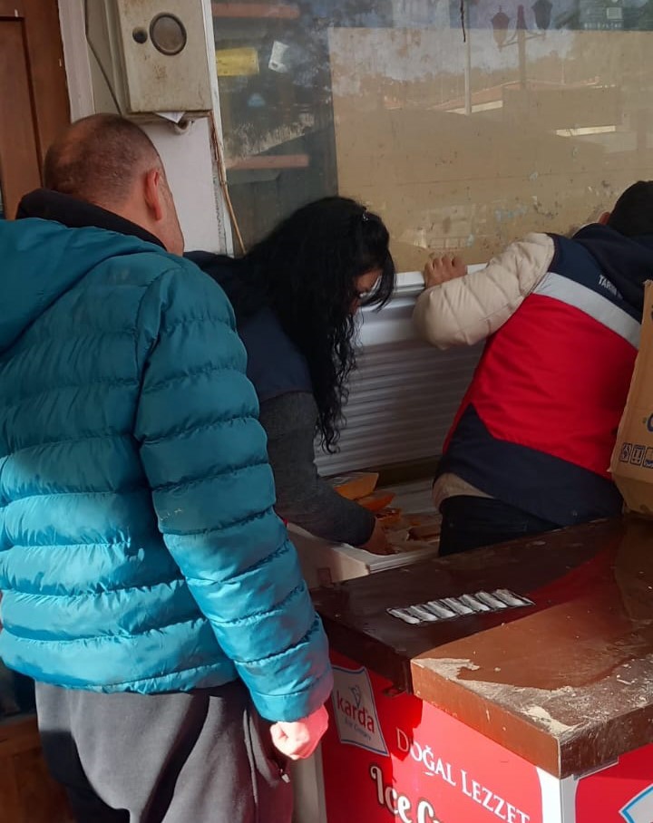 Pazarlar&rsquo;da gıda işletmeleri denetlendi
