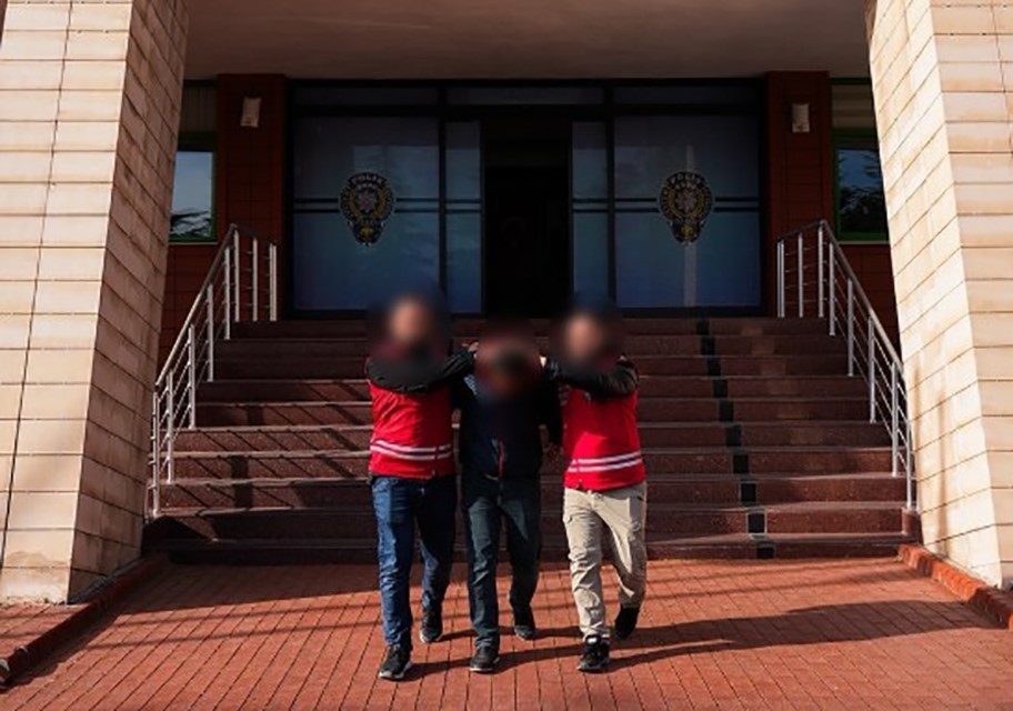 Isparta’da polis-asker yöntemiyle 120 bin TL dolandırıcılık yapan şüpheli yakalandı