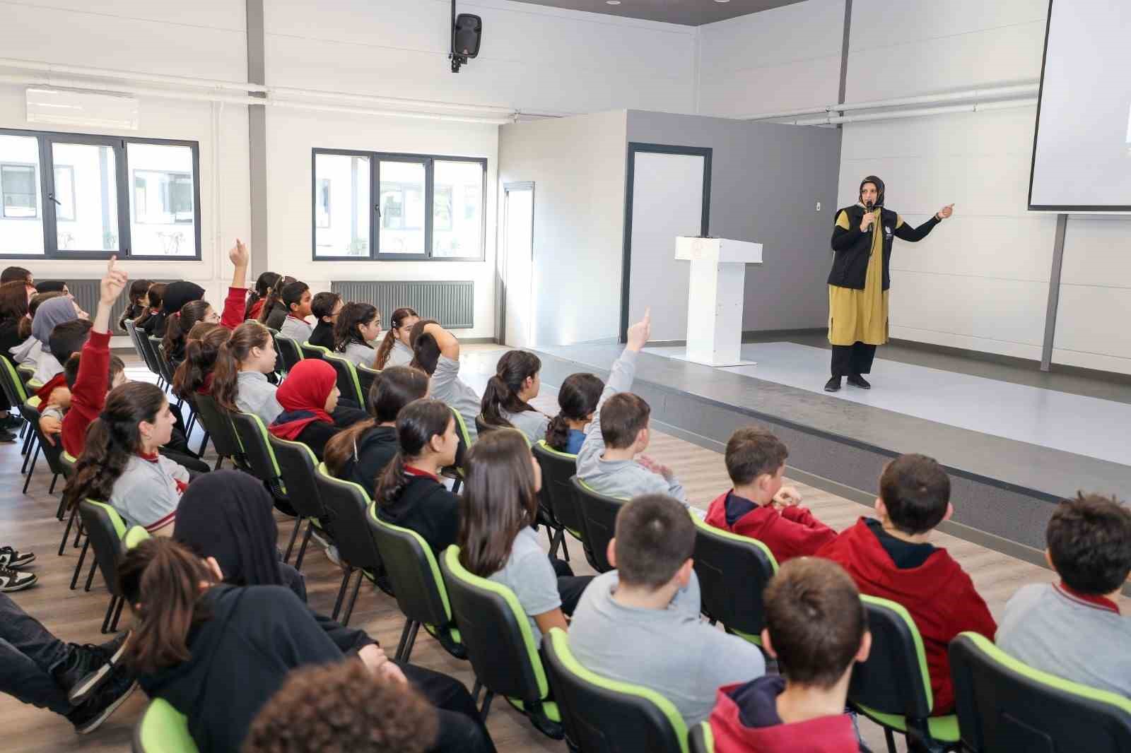 Başiskele&rsquo;de &ccedil;evre bilinci okul sıralarında başlıyor
