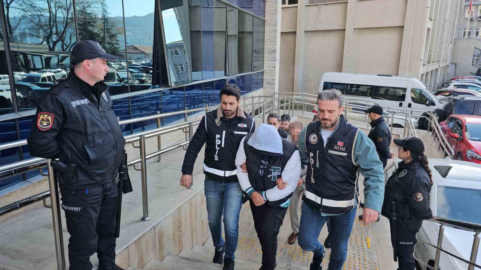 Pos tefeciliği operasyonunda 2 tutuklama