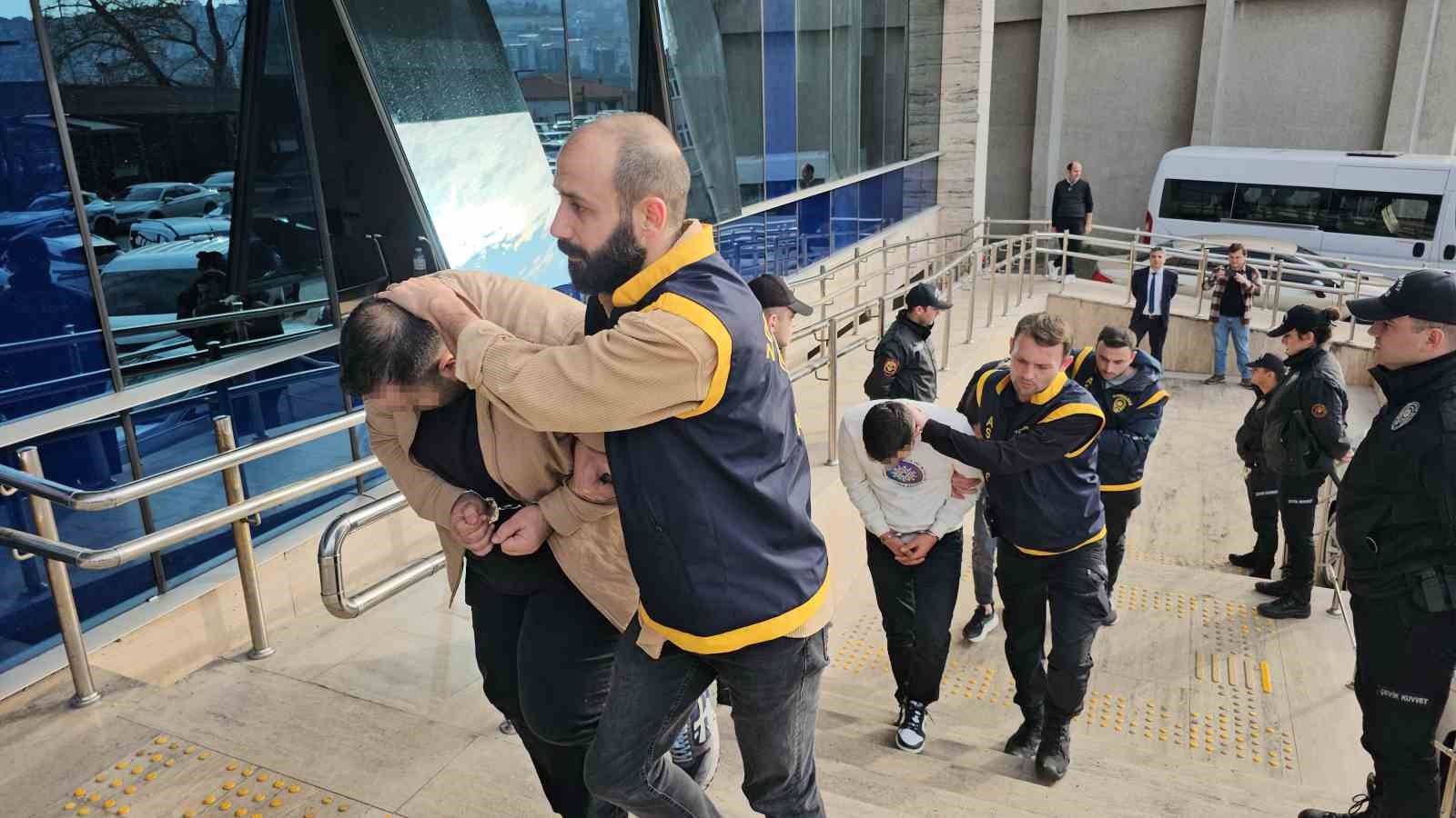 50 milyon liralık yasa dışı bahis trafiğine 3 g&ouml;zaltı
