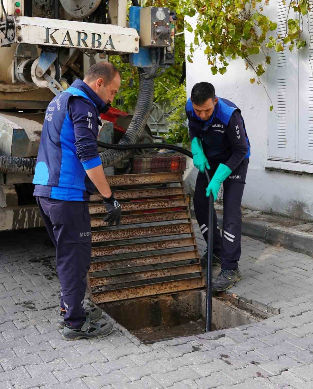 MUSKİ yağış tedbirlerini arttırdı, vatandaşları da  uyardı
