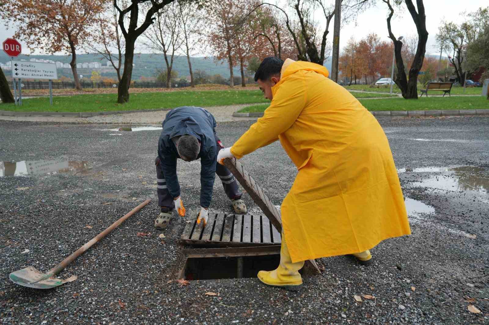 Menteşe Belediyesi kuvvetli yağış uyarısı öncesi hazırlıklarını yaptı