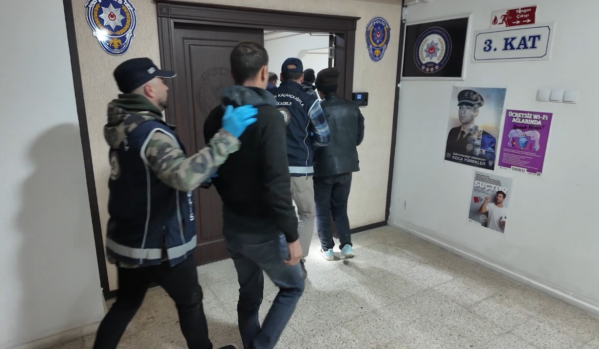 Iğdır’da sahte pasaport operasyonu