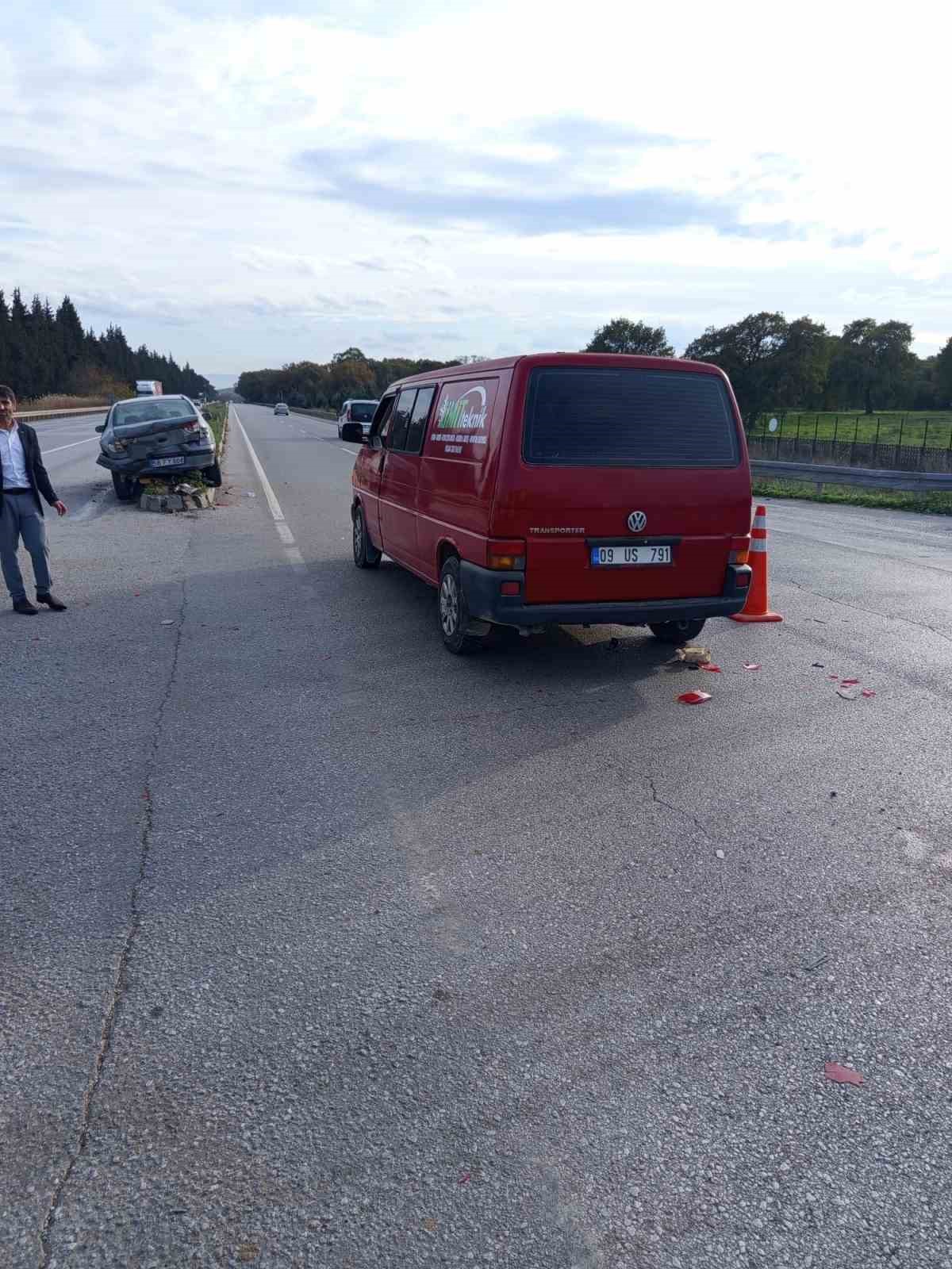 Karacabey’de iki otomobil çarpıştı: 2 yaralı
