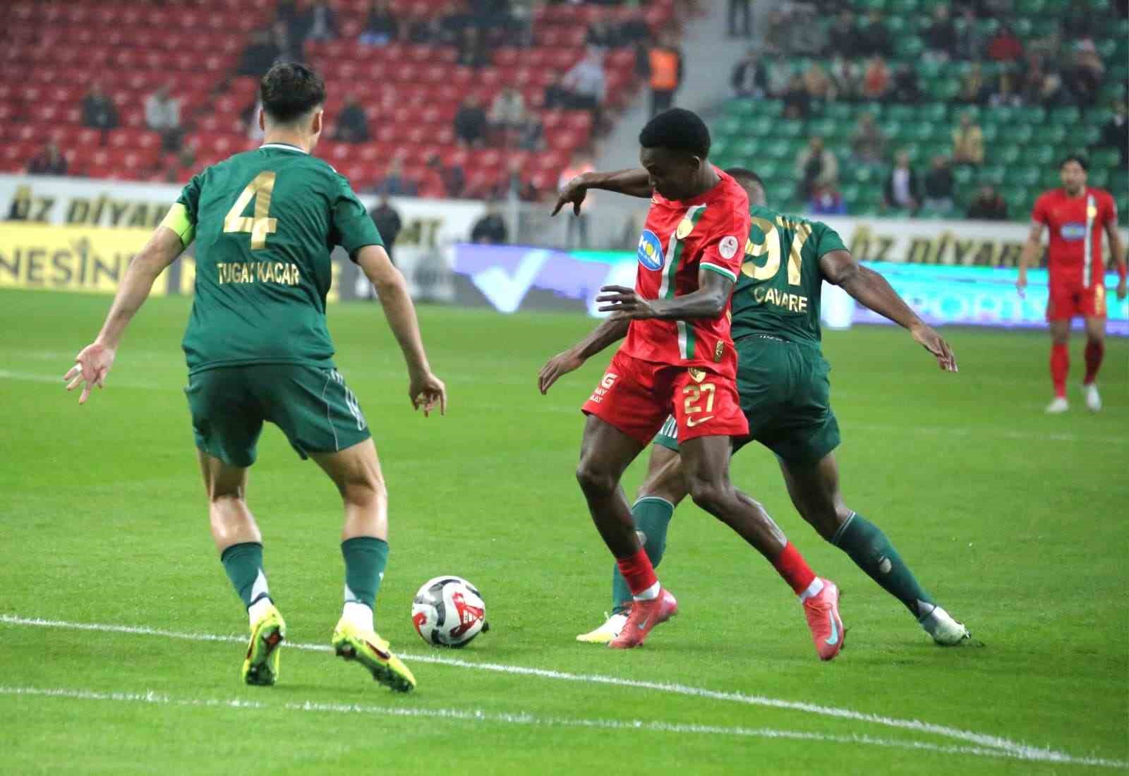 Trendyol 1. Lig: Amed Sportif Faaliyetler: 2 - Esenler Erokspor: 1
