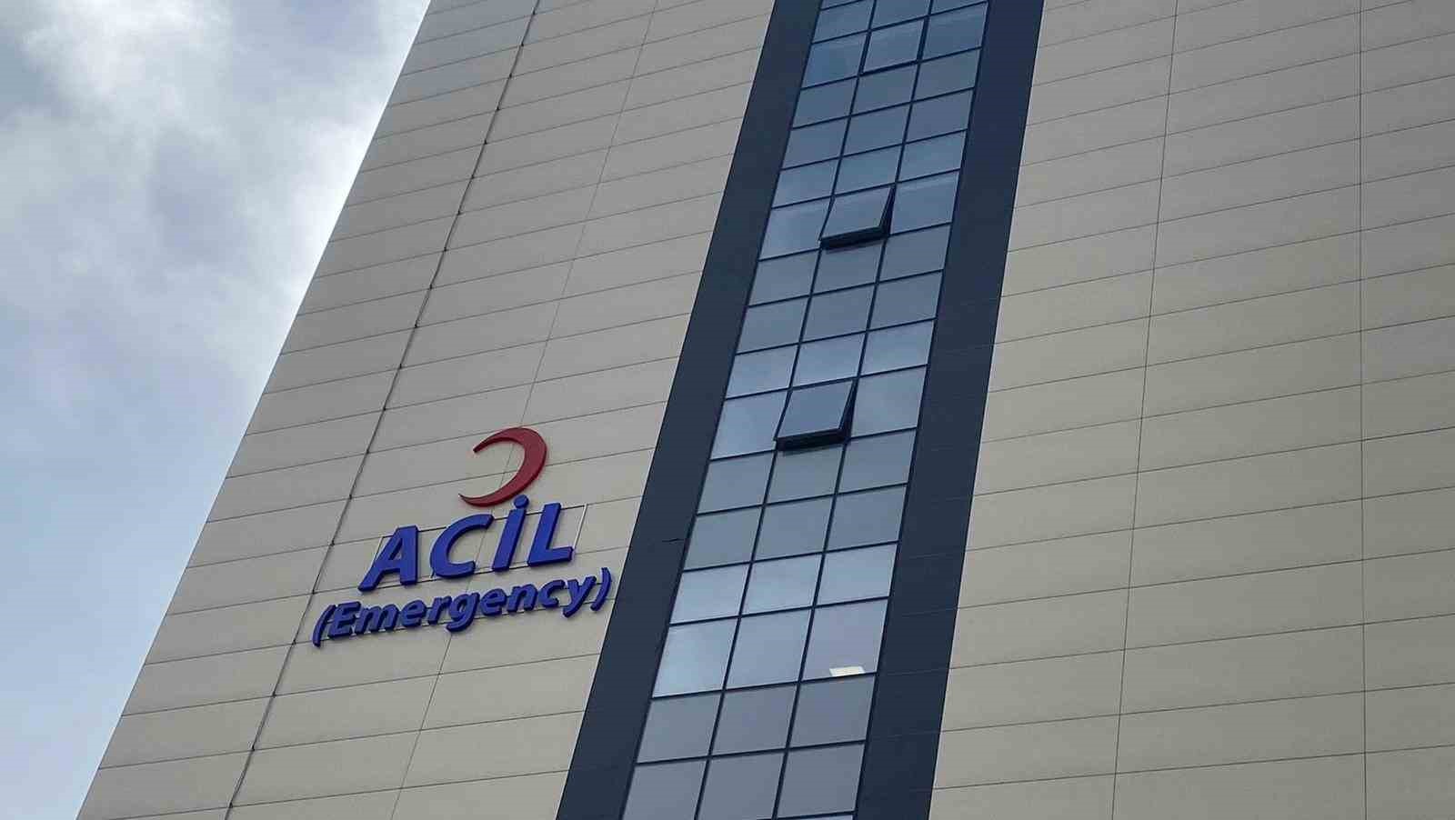 Özel okulda öğle yemeği sonrası 33 öğrenci ve 1 öğretmen hastanelik oldu
