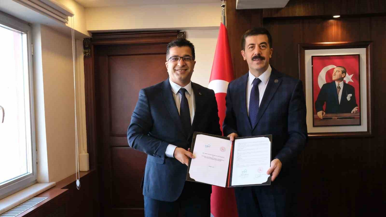 KSB&Uuml; ile Gen&ccedil;lik ve Spor İl M&uuml;d&uuml;rl&uuml;ğ&uuml; arasında kapsamlı iş birliği protokol&uuml;
