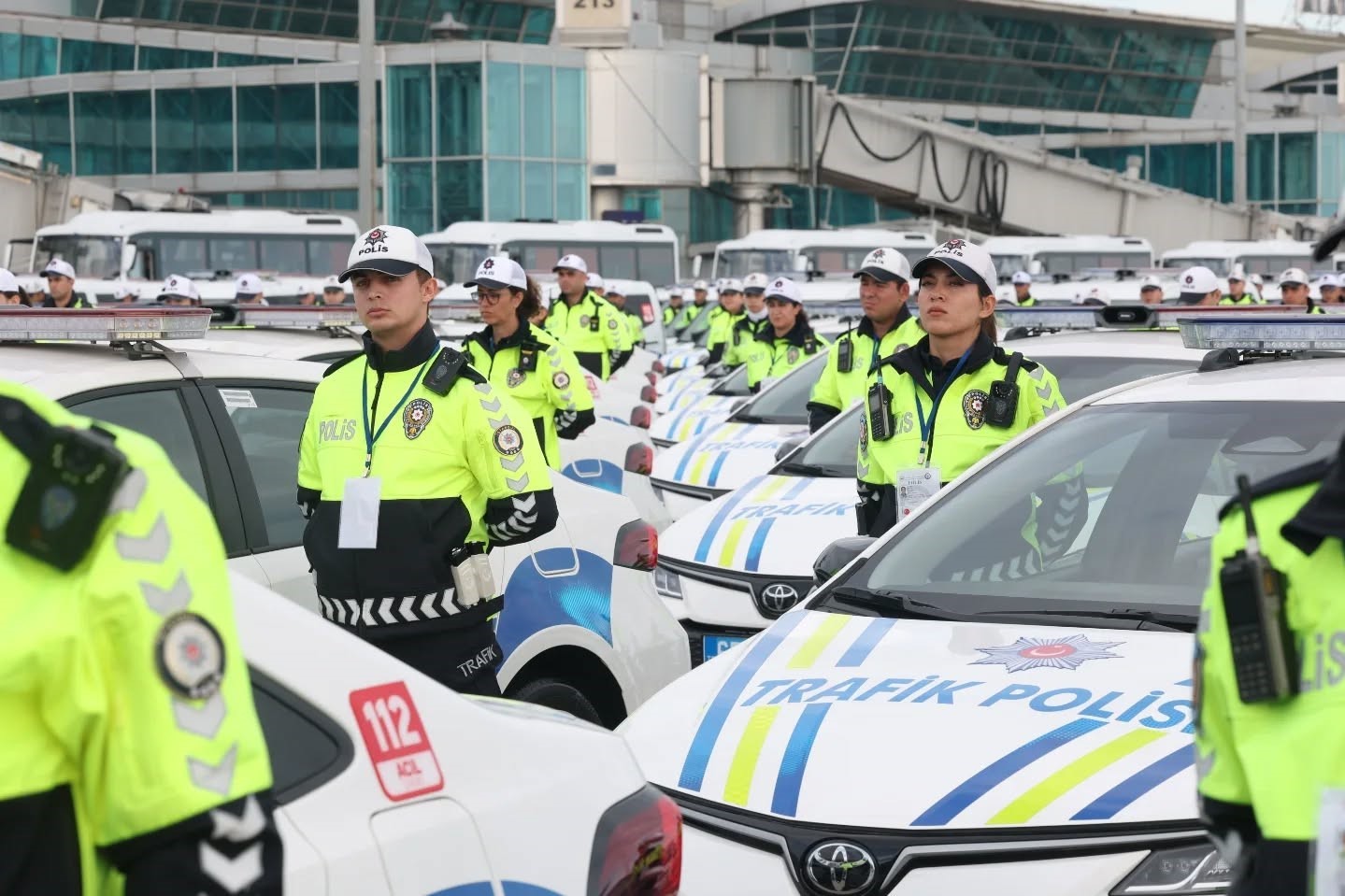 Erzurum’da polis ve jandarmaya 74 araç takviyesi