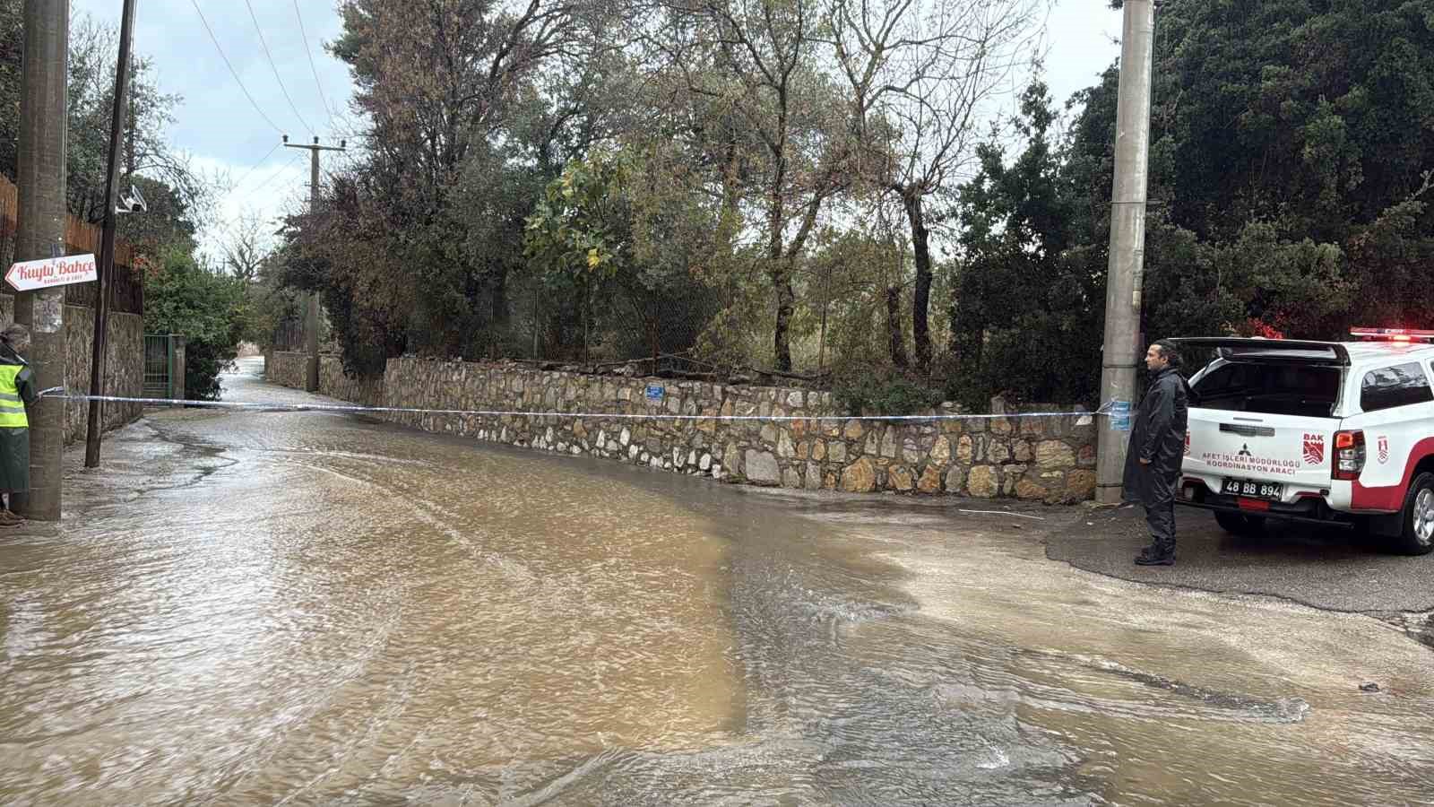 Bodrum’u sağanak yağış vurdu
