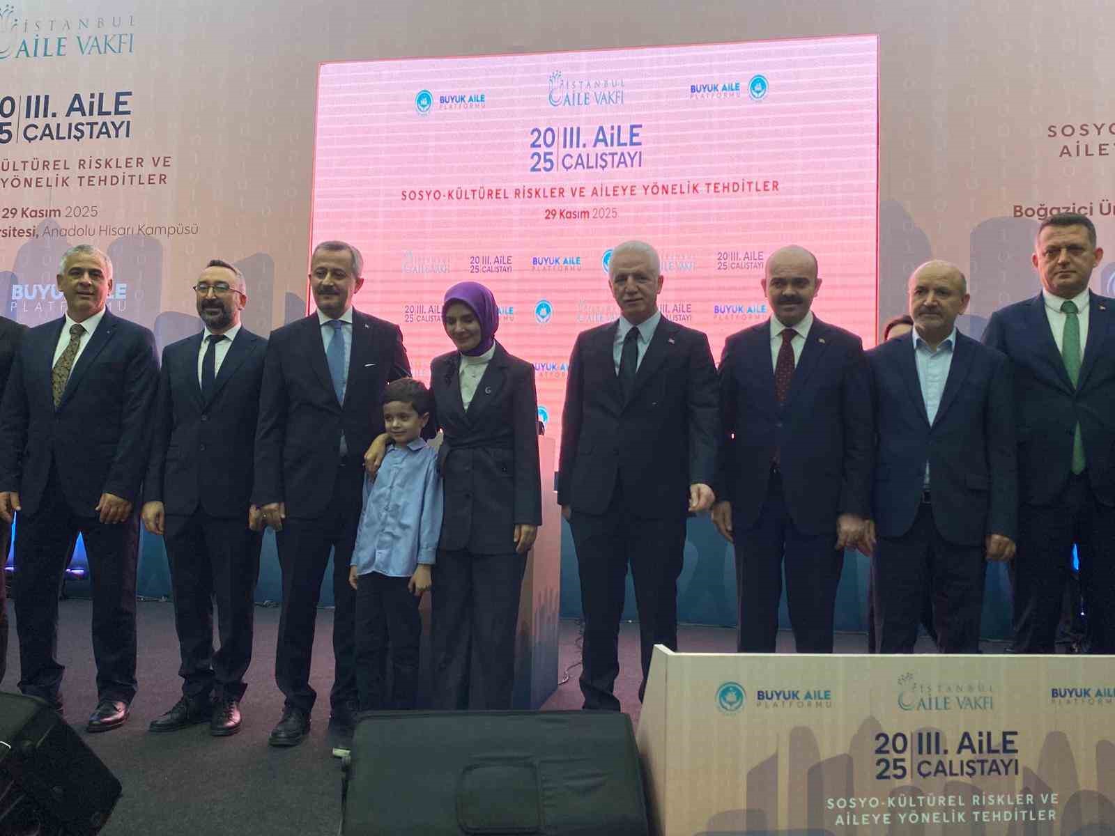 Bakan Göktaş: "Aileyi korumak, gelecek nesillere karşı sorumluluğumuzdur"