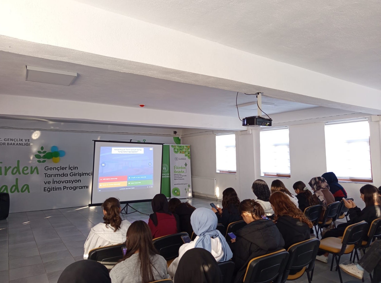 Karapınarlı gençler ‘Hüyük Tarım Kampı’na katıldı